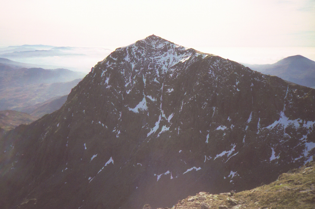 grough — Man dies after Snowdon fall