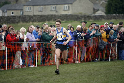 Jethro Lennox wins the Three Peaks Race 2008