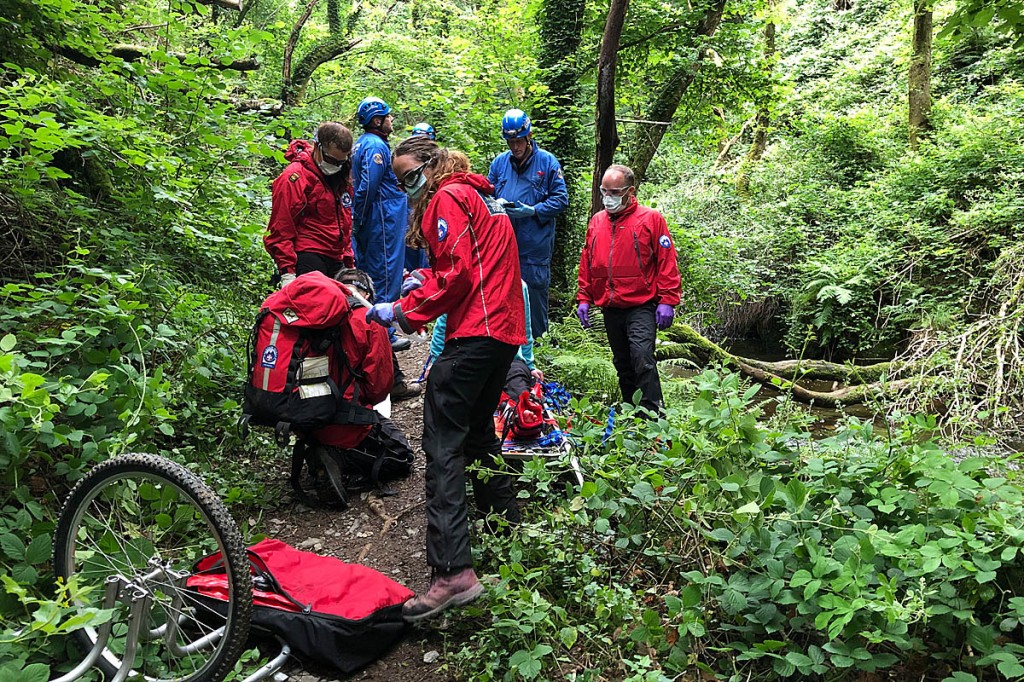 Rescue team members and Coastguard members at the site of the incident. Photo: Aberdyfi SRT Rescue team members and Coastguard members at the site of the incident. Photo: Aberdyfi SRT