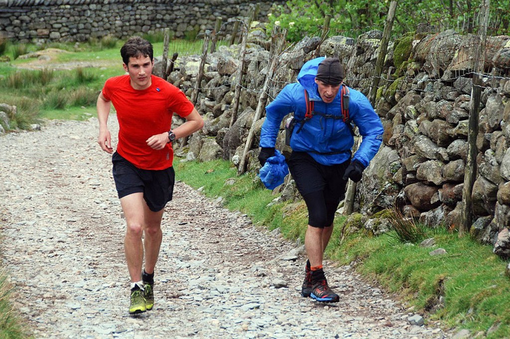 Adam Perry and a support runner during the weekend record attempt. Photo: Mount Cook `Adam Perry and a support runner during the weekend record attempt