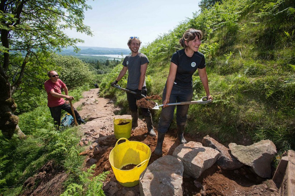 Trainees Gill Walker, Keiran Fogarty and Rory Paterson at work on Conic Hill Trainees Gill Walker, Keiran Fogarty and Rory Paterson at work on Conic Hill