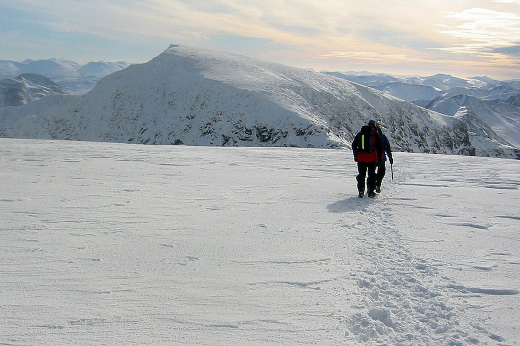 Mr Baillie set out for Aonach Beag and Aonach Mòr. Photo: Bob Smith/grough Mr Baillie set out for Aonach Beag and Aonach Mòr. Photo: Bob Smith/grough