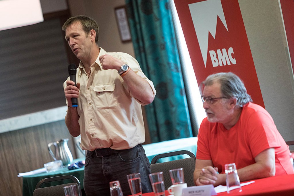 Andy Syme, left, and Andy Say spoke in favour of the respective options. Photo: Bob Smith/grough Andy Syme, left, and Andy Say spoke in favour of the respective options. Photo: Bob Smith/grough