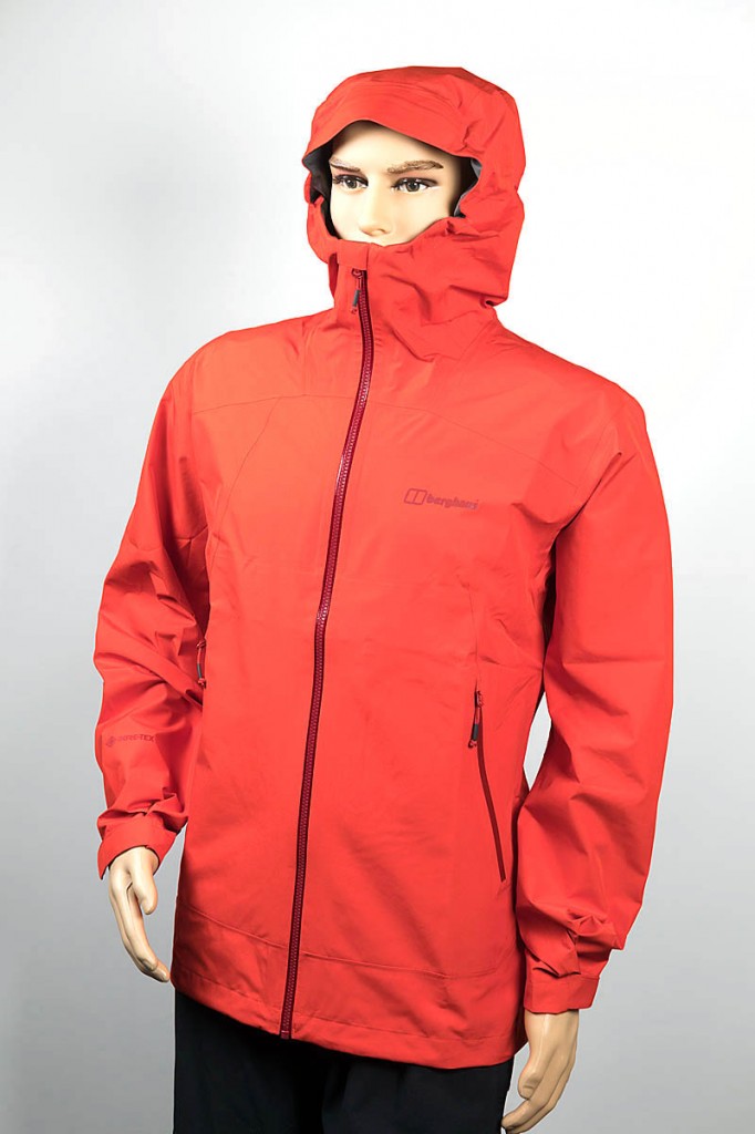 Berghaus Paclite Peak Vented Jacket. Photo: Bob Smith/grough Berghaus Paclite Peak Vented Jacket. Photo: Bob Smith/grough