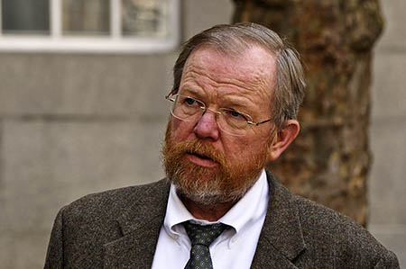 Bill Bryson: 'Litter is out of order'. Photo: Anne Purkiss Bill Bryson: 'Litter is out of order'. Photo: Anne Purkiss