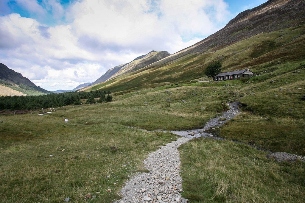 The pair made their way to Black Sail youth hostel. Photo: Bob Smith/grough The pair made their way to Black Sail youth hostel. Photo: Bob Smith, grough