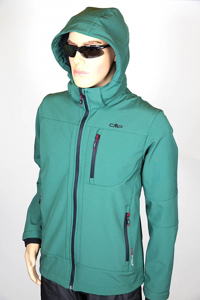 CMP Man Jacket Zip Hood. Photo: Bob Smith/grough CMP Man Jacket Zip Hood. Photo: Bob Smith/grough