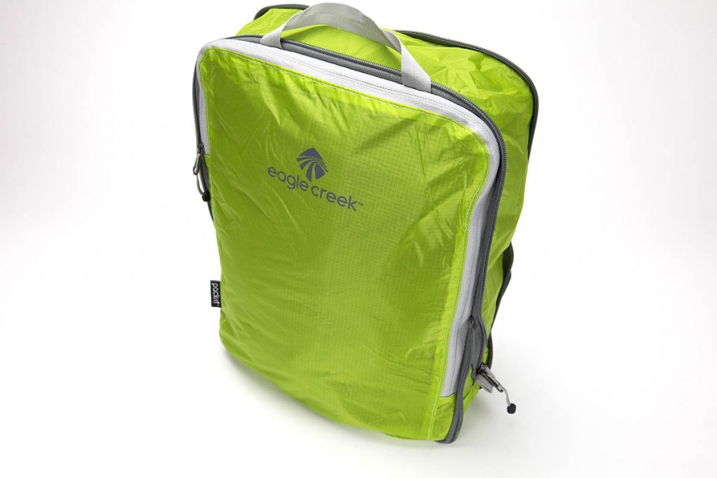 Eagle Creek Pack-it Specter Compression Cube. Photo: Bob Smith/grough Eagle Creek Pack-it Specter Compression Cube. Photo: Bob Smith/grough