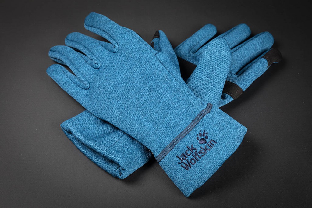 Jack Wolfskin Skyland Glove. Photo: Bob Smith/grough Jack Wolfskin Skyland Glove. Photo: Bob Smith/grough