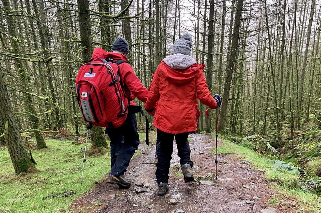 Rescuers accompanied the walker back down to the road. Photo: Keswick MRT Rescuers accompanied the walker back down to the road. Photo: Keswick MRT