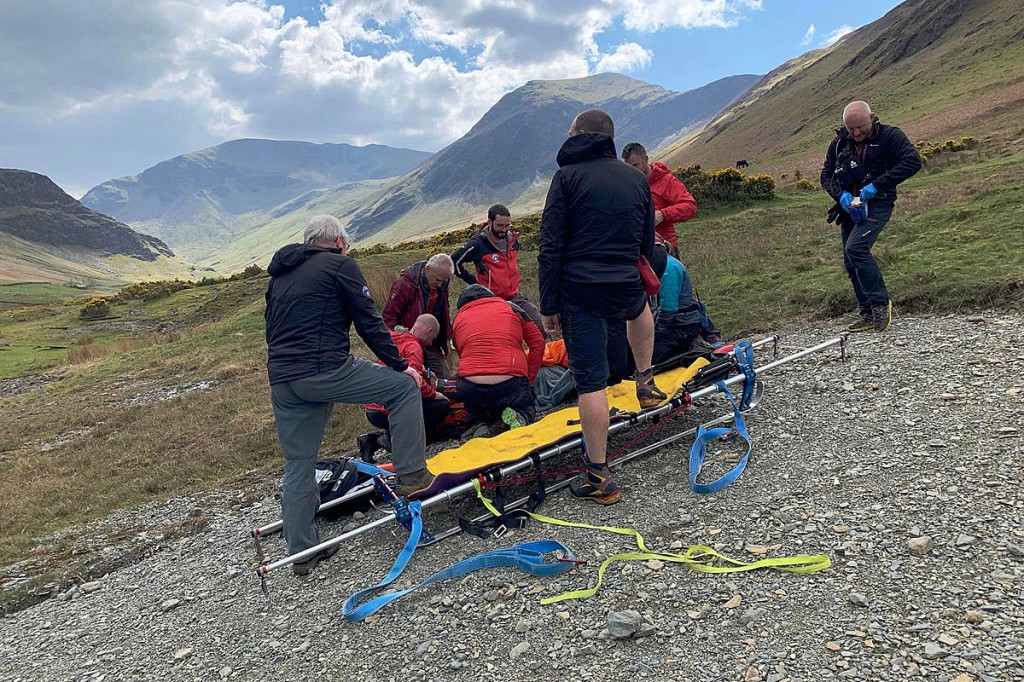 Rescuers at the site in Newlands. Photo: Keswick MRT Rescuers at the site in Newlands. Photo: Keswick MRT