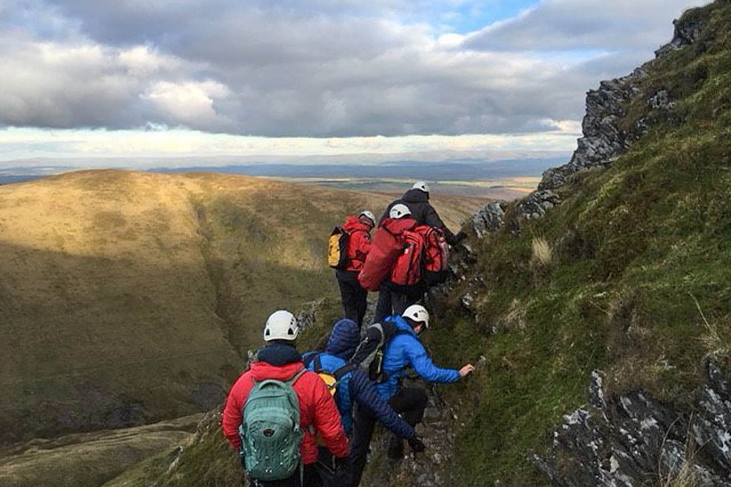 The rescue scene below Sharp Edge. Photo: Keswick MRT The rescue scene below Sharp Edge. Photo: Keswick MRT