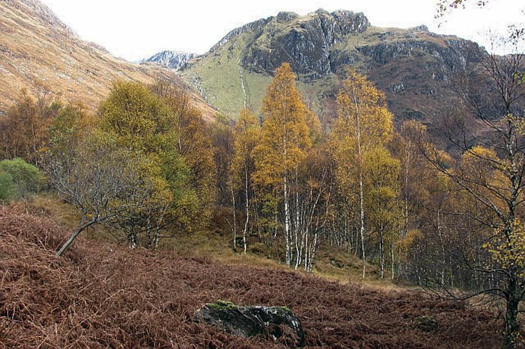 The rocks and debris fell from Meall Cumhann. Photo: Richard Webb CC-BY-SA-2.0 The rocks and debris fell from Meall Cumhann. Photo: Richard Webb CC-BY-SA-2.0