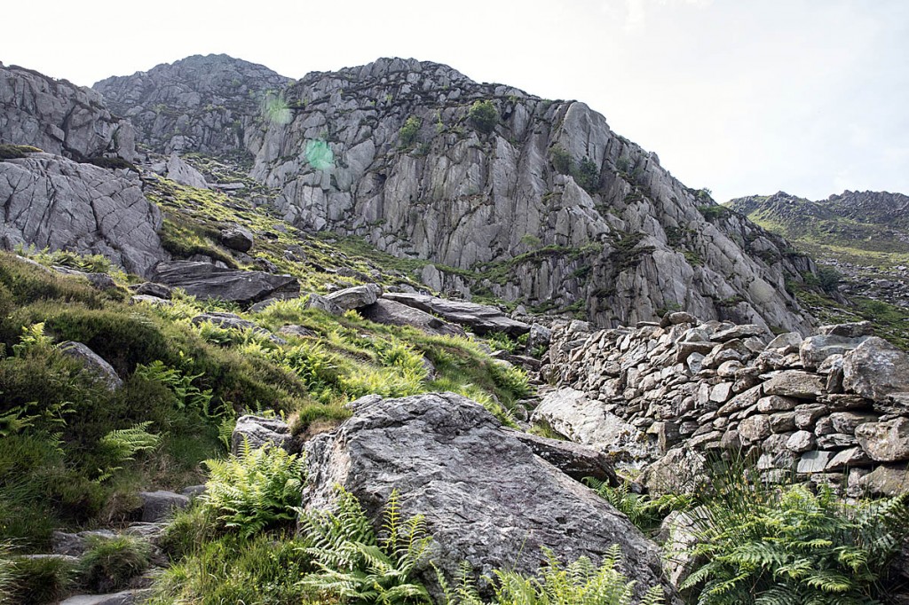 Milestone Buttress. The path leads to the left under the buttress. Photo: Bob Smith/grough