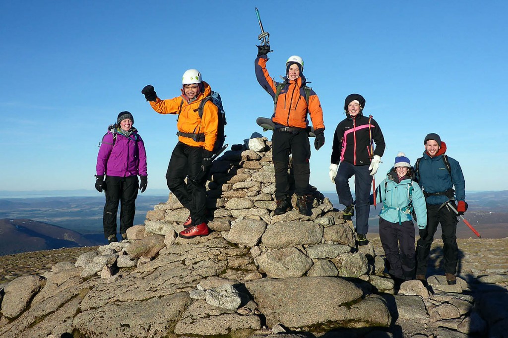A group of students at the summit of Cairn Gorm A group of students at the summit of Cairn Gorm