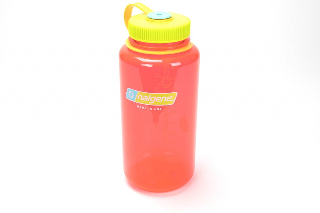 Nalgene 32oz Bottle. Photo: Bob Smith/grough Nalgene 32oz Bottle. Photo: Bob Smith/grough