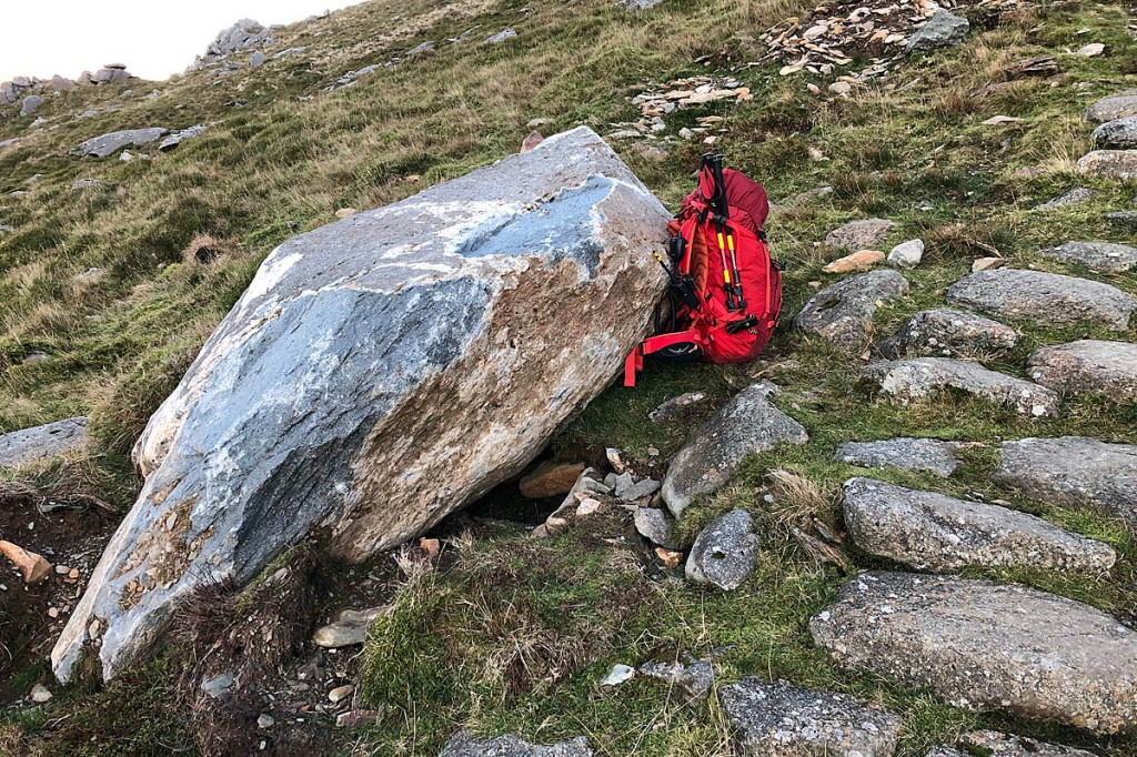 The boulder and debris from an earlier fall in the Western Gully. Photo: Chris Lloyd/Ogwen Valley MRO