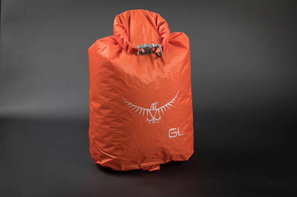 Osprey Ultralight Drysack 6 litres. Photo: Bob Smith/grough Osprey Ultralight Drysack 6 litres. Photo: Bob Smith/grough
