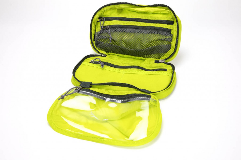 Osprey Ultralight Washbag Zip. Photo: Bob Smith/grough Osprey Ultralight Washbag Zip. Photo: Bob Smith/grough