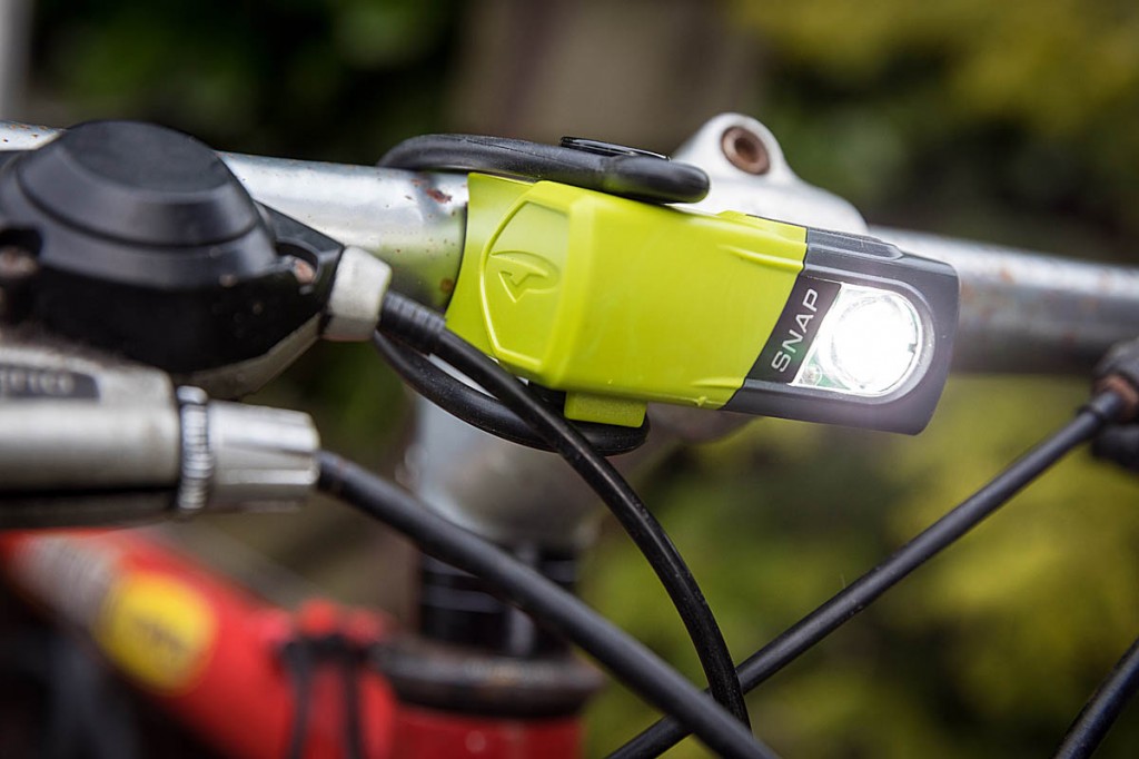 The Princeton Tec Snap on bike handlebars. Photo: Bob Smith/grough The Princeton Tec Snap on bike handlebars. Photo: Bob Smith/grough