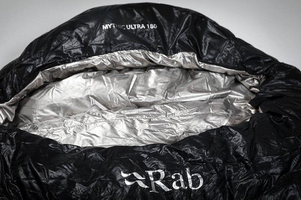 The hood cinches well around the head and face. Photo: Bob Smith/grough The hood cinches well around the head and face. Photo: Bob Smith/grough