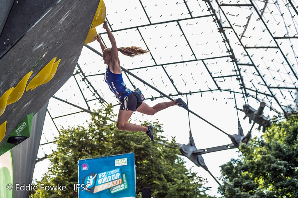 Shauna Coxsey in action at Munich. Photo: Eddie Fowke/IFSC Shauna Coxsey in action at Munich. Photo: Eddie Fowke/IFSC