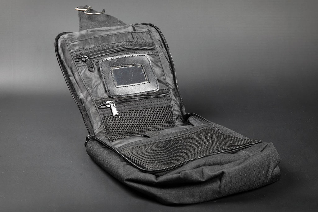 Snugpak Essential Wash Bag. Photo: Bob Smith/grough Snugpak Essential Wash Bag. Photo: Bob Smith/grough