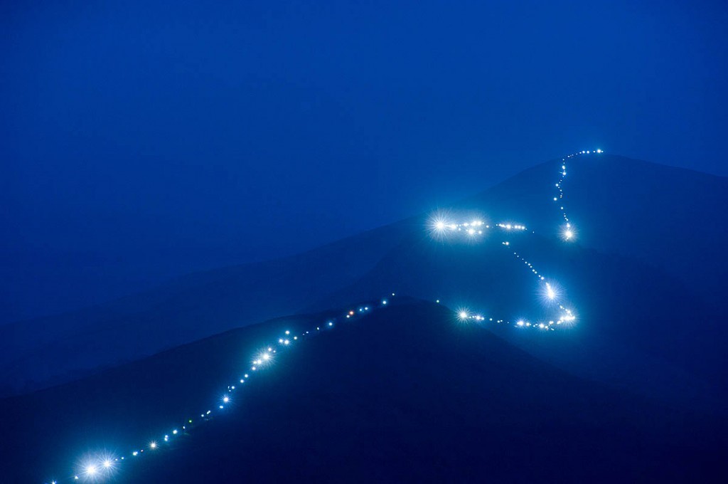 The view of the event from Mam Tor, looking to Back Tor and Lose Hill. Photo: Alex Messenger The view of the event from Mam Tor, looking to Back Tor and Lose Hill. Photo: Alex Messenger