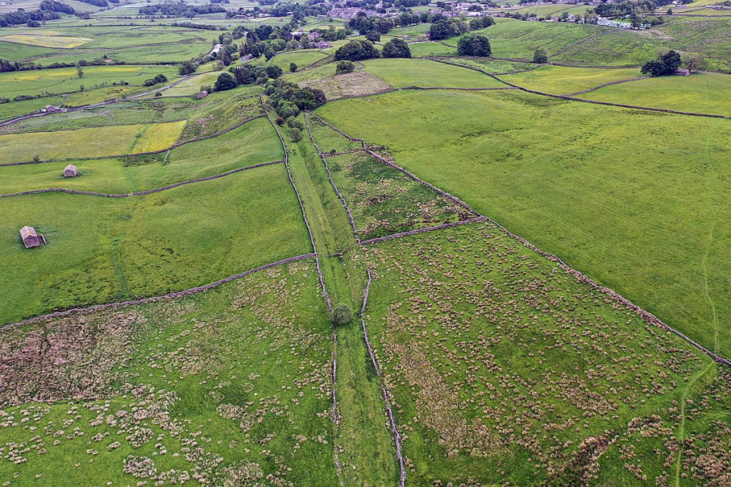 The route of the former railway on the approach to Hawes. Photo: YDNPA The route of the former railway on the approach to Hawes. Photo: YDNPA