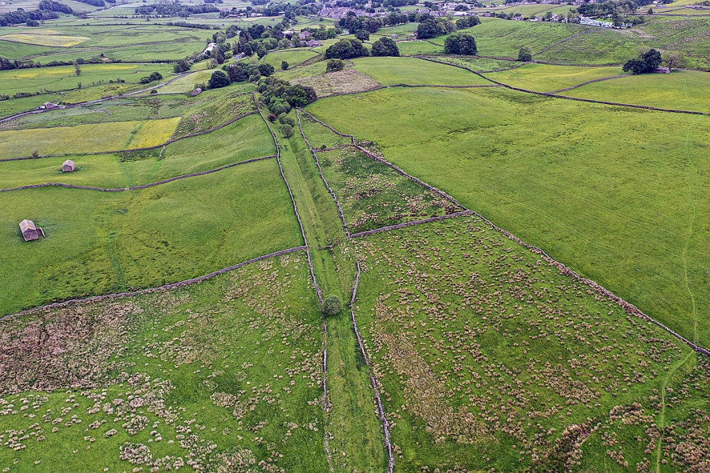 The route of the former railway on the approach to Hawes. Photo: YDNPA