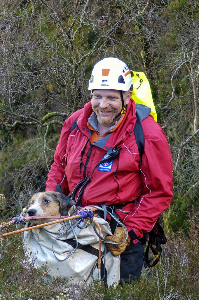 Team leader Chris Dunn and Dauntless emerge over the lip of the gorge. Photo: Aberdyfi SRT Team leader Chris Dunn and Dauntless emerge over the lip of the gorge. Photo: Aberdyfi SRT