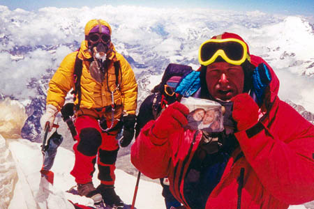 Alan Hinkes on Everest's summit Alan Hinkes on Everest's summit