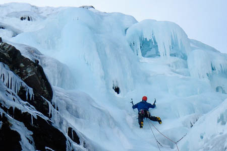 Ice climbing on Beinn Udlaidh. Photo: Masa Sakano CC-BY-SA-2.0