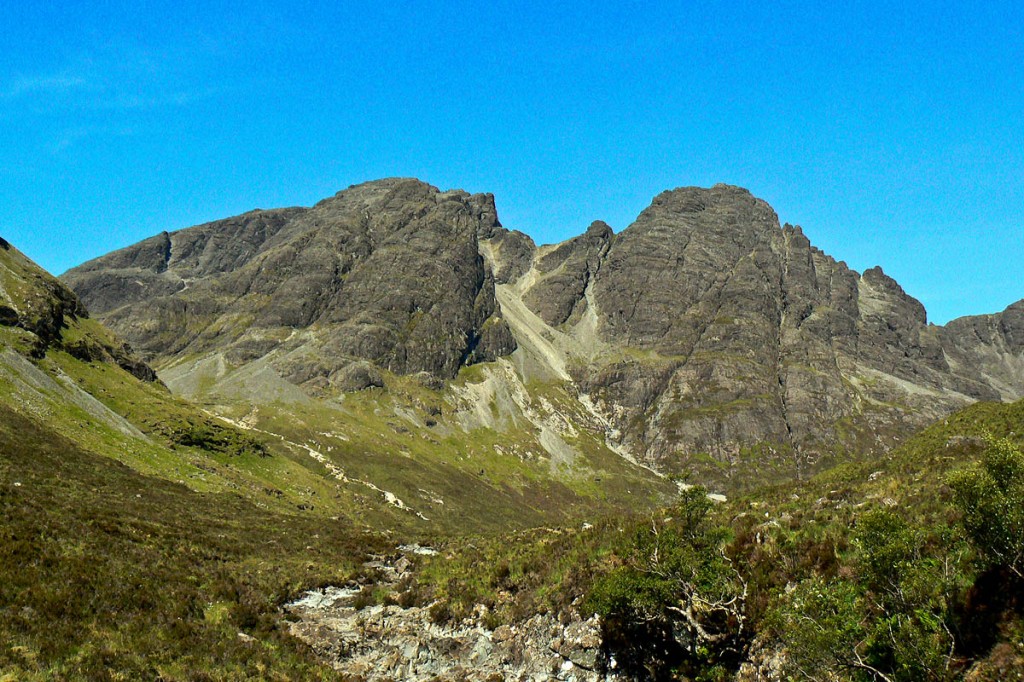 Blàbheinn, scene of the rescue. Photo: Nick Bramhall CC-BY-SA-2.0 Blàbheinn, scene of the rescue. Photo: Nick Bramhall CC-BY-SA-2.0