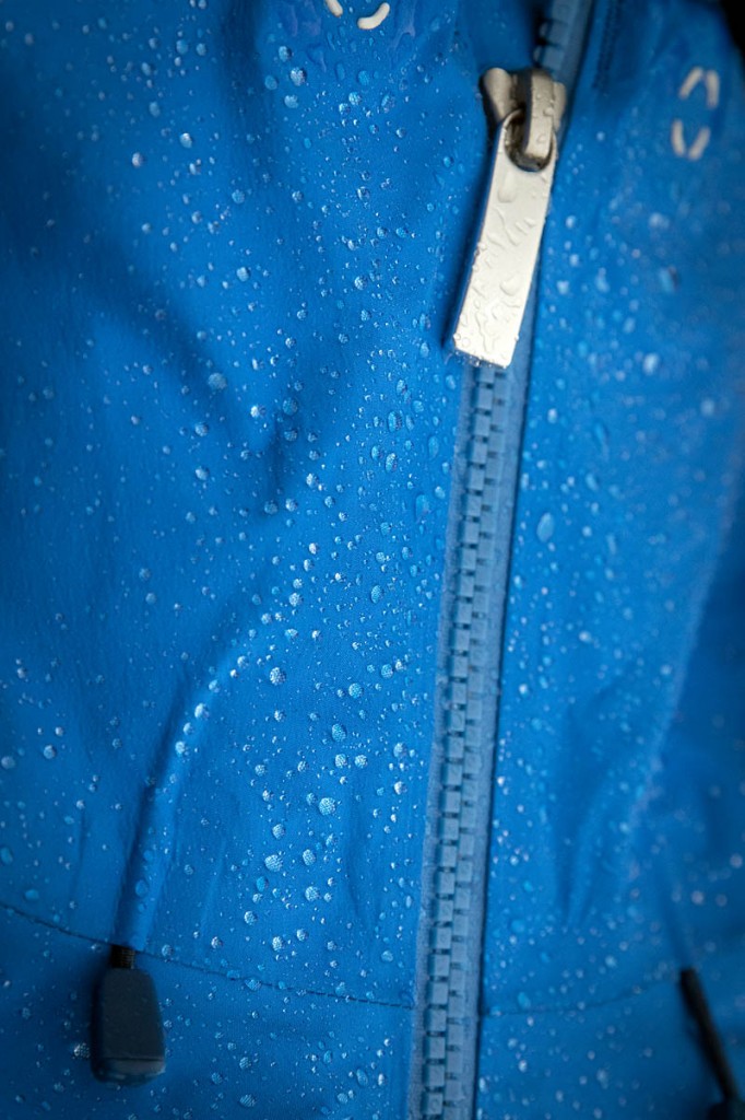 Waterproof clothing relies on DWR treatments to help rain 'bead'. Photo: Bob Smith/grough Waterproof clothing relies on DWR treatments to help rain 'bead'