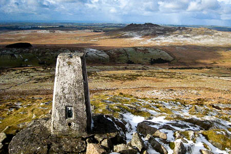 Brown Willy, looking to Rough Tor. Photo: Rod Allday CC-BY-SA-2.0