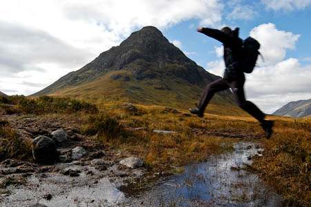 Bog-hopping on the way to Buachaille Etive Beag Bog-hopping on the way to Buachaille Etive Beag