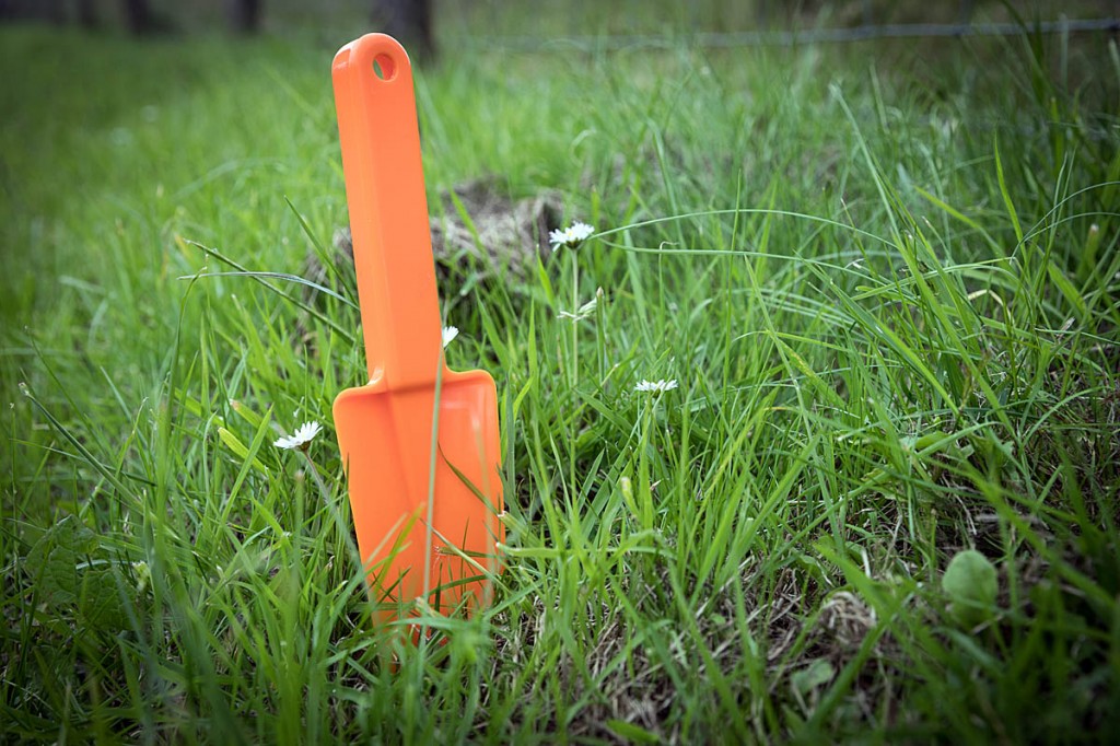 Using a trowel to bury waste is one option. Photo: Bob Smith/grough Using a trowel to bury waste is one option. Photo: Bob Smith/grough