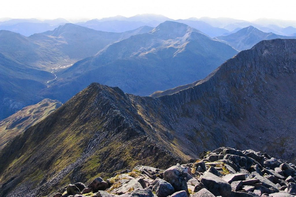 The man fell from the Carn Mòr Dearg Arête. Photo: raisants CC-BY-SA-3.0
