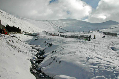 The walker walked uninjured from Coire Cas after the avalanche. Photo: Brendan Howard CC-BY-SA-2.0