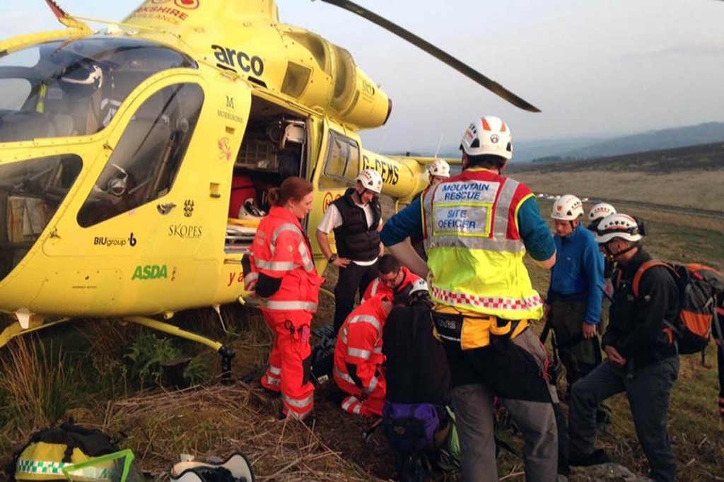The Yorkshire Air Ambulance flew the injured climber to hospital. Photo: Edale MRT