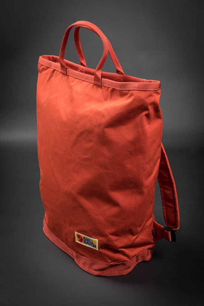 Fjallraven Vardag Tote Bag. Photo: Bob Smith/grough Fjallraven Vardag Tote Bag. Photo: Bob Smith/grough