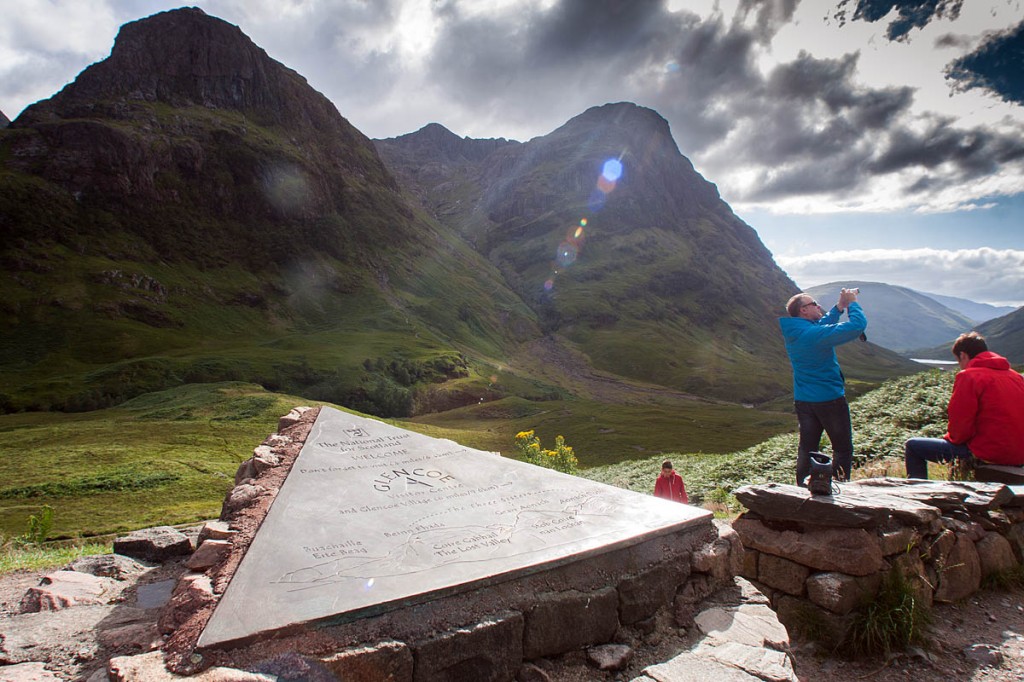 Glen Coe, Splendid and Beautiful Valley Glen Coe, Splendid and Beautiful Valley
