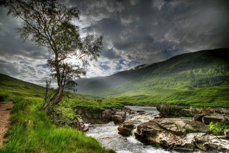 Climbers heading for Glen Etive are warned to take car on the routes on the slabs. Photo: Mike138 CC-BY-ND-2.0