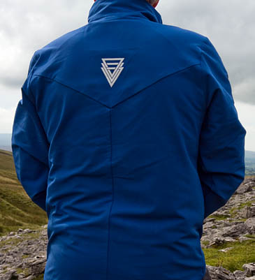 Helly Hansen Odin Rapide Softshell sports the triple triangle between the shoulder blades Helly Hansen Odin Rapide Softshell sports the triple triangle between the shoulder blades