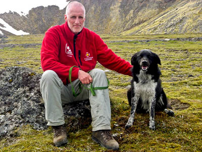 Snorri Þórisson of BHSI with his search and rescue dog Kolur