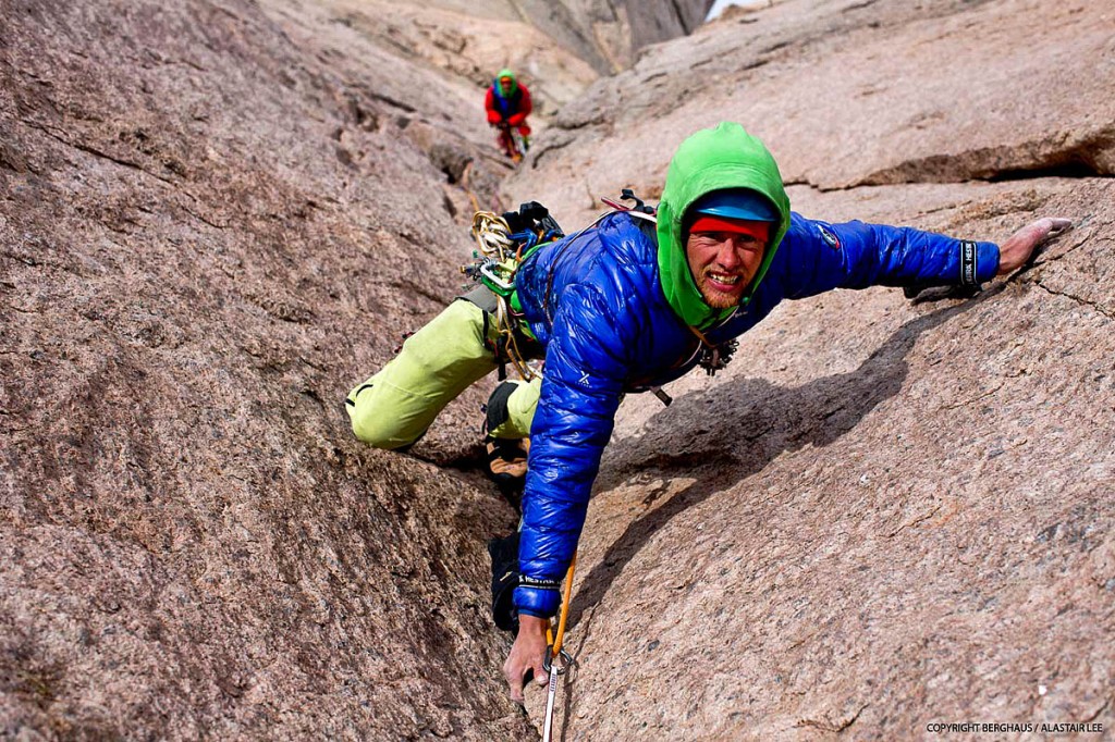 Leo Houlding climbing Ulvetanna. Photo: Alastair Lee/Berghaus