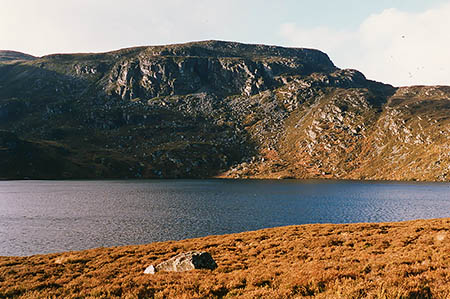 The bothy stands near Llyn Arenig Fawr. Photo: Nigel Brown CC-BY-SA-2.0 The bothy stands near Llyn Arenig Fawr. Photo: Nigel Brown CC-BY-SA-2.0