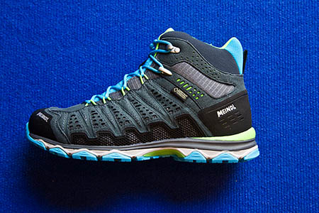 The women's model of the Meindl XSO-70 Mid The women's model of the Meindl XSO-70 Mid