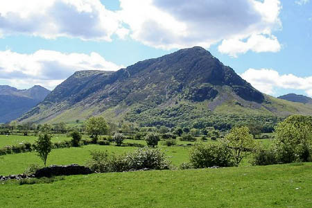 Mellbreak. Photo: Ian Cunliffe CC-BY-SA-2.0